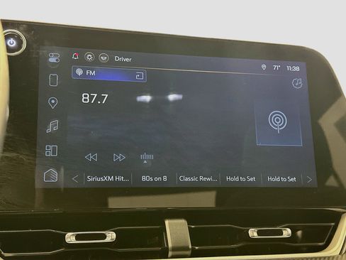Used 2025 Chevrolet Equinox LT AWD/4WD image 21
