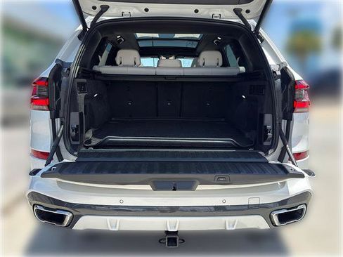 Used 2022 BMW X5 sDrive40i w/ M Sport Package RWD image 7