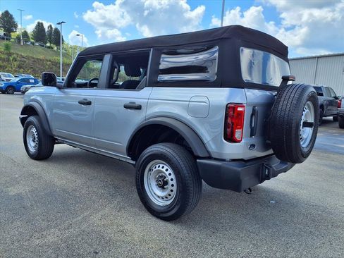 Certified 2023 Ford Bronco Base image 4