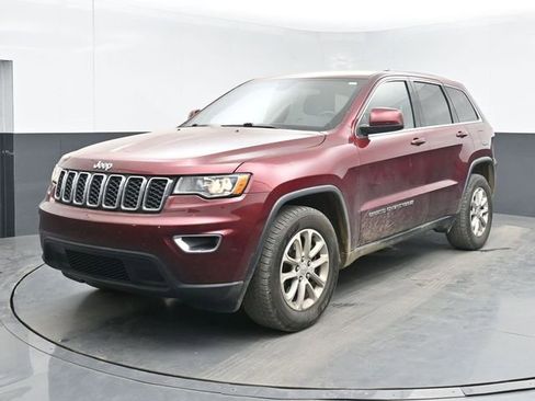 Used 2022 Jeep Grand Cherokee Laredo X image 5