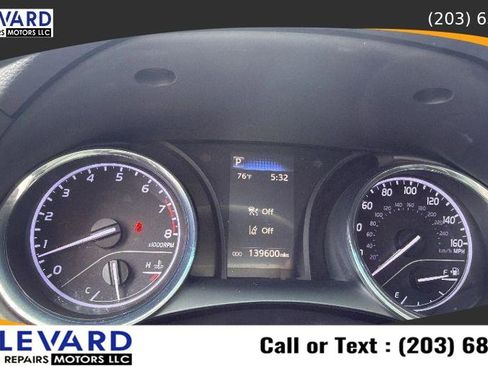 Used 2019 Toyota Camry SE image 18