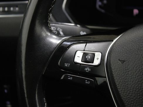 Used 2021 Volkswagen Tiguan SEL Premium R-Line image 9