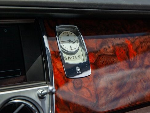 Used 2013 Rolls-Royce Ghost image 24