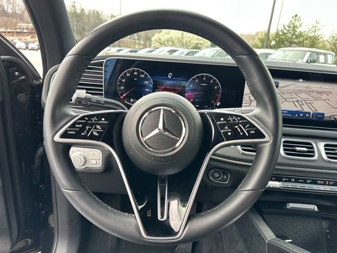 Used 2025 Mercedes-Benz GLE 350 4MATIC image 12