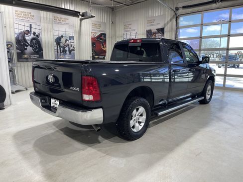 Used 2019 RAM 1500 Classic SLT image 8