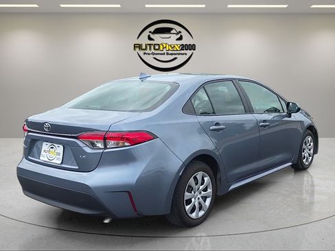 Used 2025 Toyota Corolla LE FWD image 7