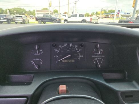 Used 1994 Ford F150 2WD Regular Cab image 16