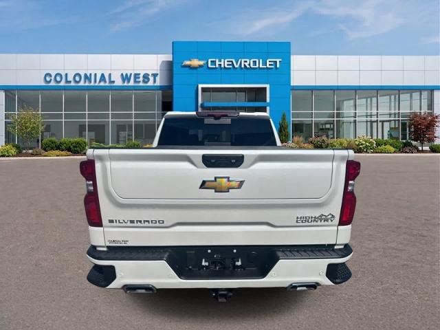 Used 2025 Chevrolet Silverado 1500 High Country w/ High Country Premium Package AWD/4WD image 7