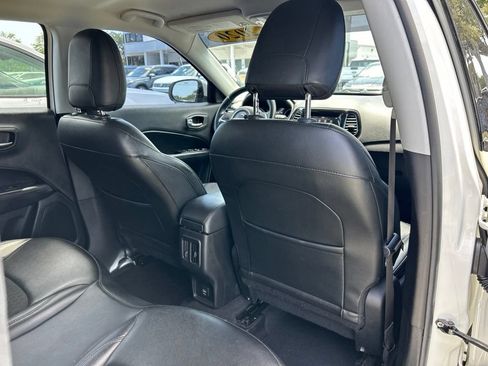 Used 2020 Jeep Compass Latitude FWD image 43
