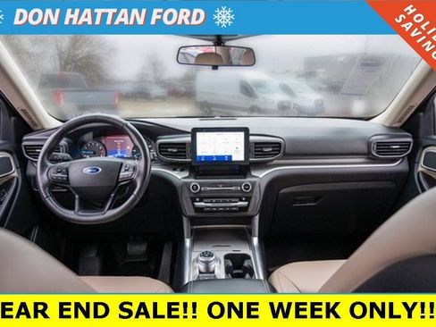 Used 2020 Ford Explorer XLT w/ Equipment Group 202A image 3