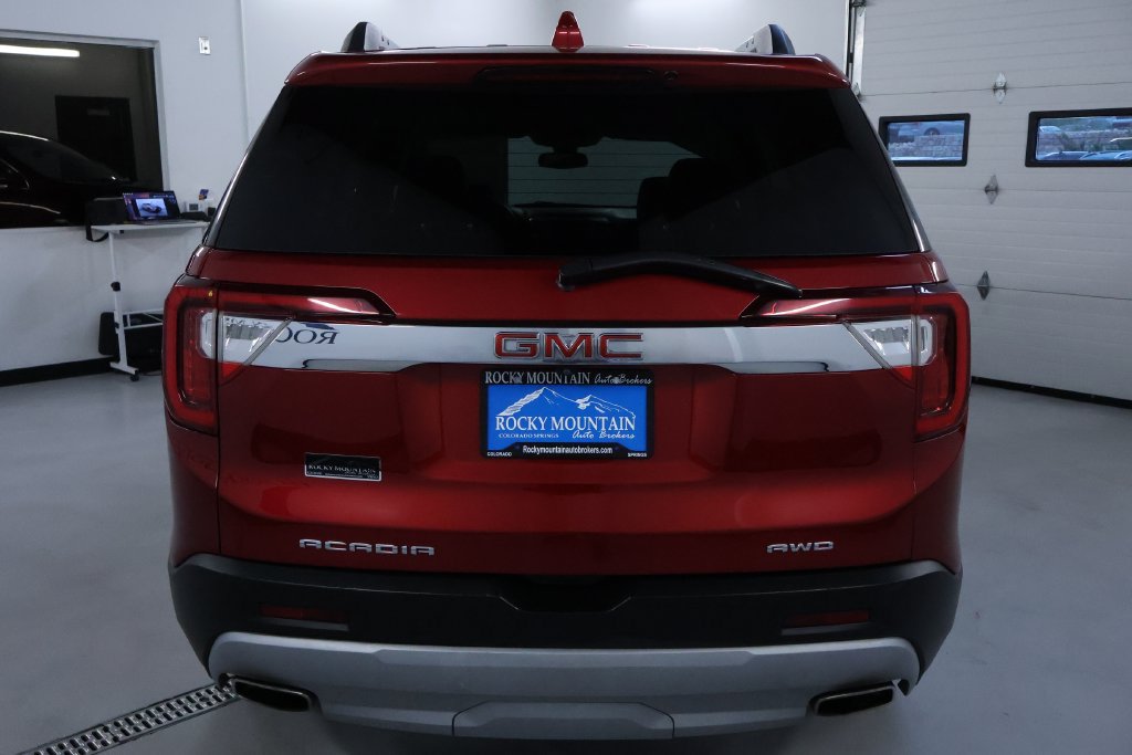 Used 2023 GMC Acadia SLT AWD/4WD image 6