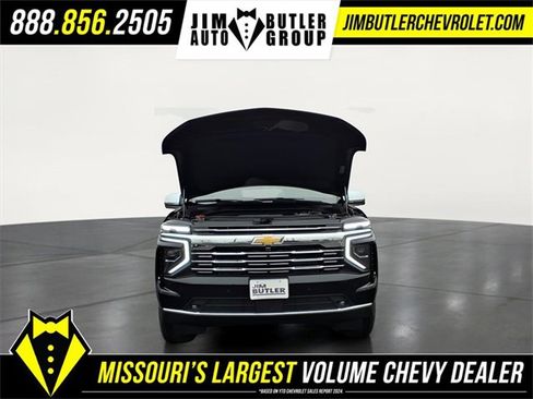 New 2026 Chevrolet Suburban Premier image 23