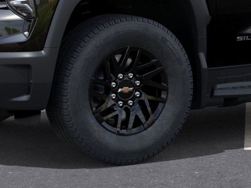 New 2026 Chevrolet Silverado EV LT image 9