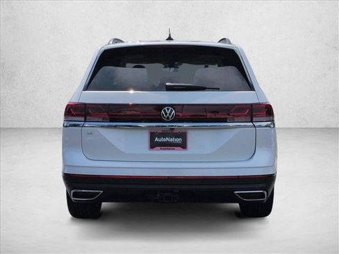New 2026 Volkswagen Atlas SE FWD image 8