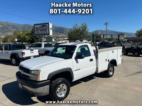 Used 2004 Chevrolet Silverado 2500 4x4 Regular Cab image 1