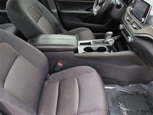 Used 2023 Nissan Altima 2.5 SV image 22