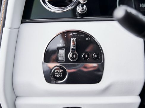 Used 2026 Rolls-Royce Cullinan Base image 61