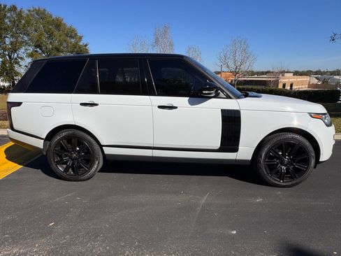 Used 2017 Land Rover Range Rover HSE image 33