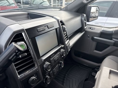 Used 2015 Ford F150 XLT w/ Equipment Group 302A Luxury image 10