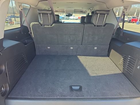 Used 2017 Chevrolet Suburban Premier image 8