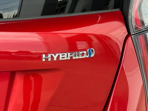 Certified 2017 Toyota Prius Four w/ Advanced Technology Package image 34