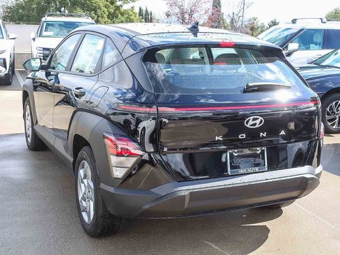 New 2026 Hyundai Kona SE image 7