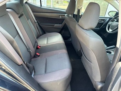 Used 2019 Toyota Corolla LE FWD image 30