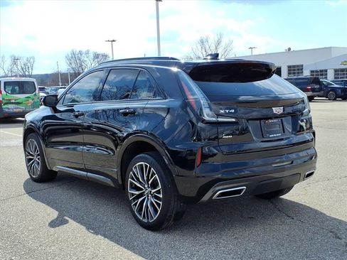 Used 2024 Cadillac XT4 Sport image 7