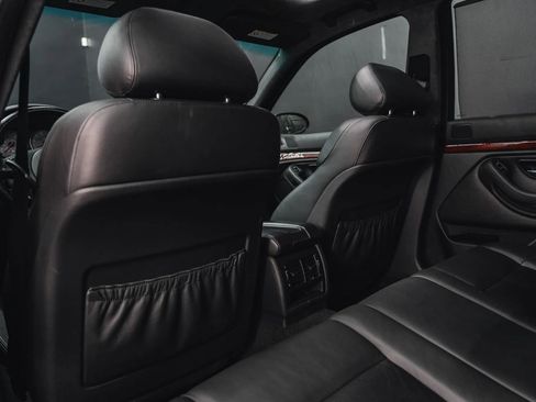 Used 2003 BMW M5 image 39