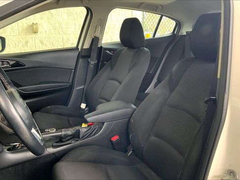 Used 2015 MAZDA MAZDA3 i Touring w/ Technology Package image 7