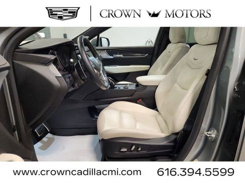 Used 2024 Cadillac XT5 Sportv AWD/4WD image 11