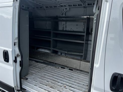 Used 2022 RAM ProMaster 2500 w/ Safety Group FWD image 10