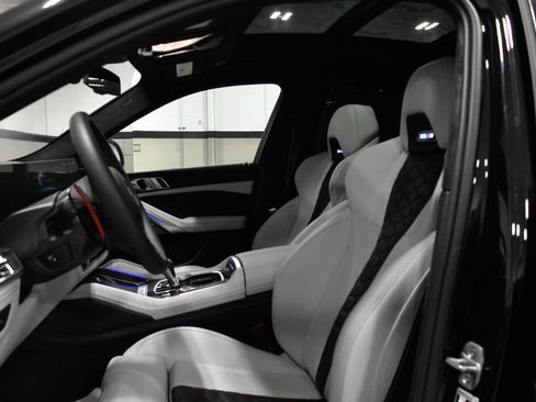 Used 2026 BMW X6 M Competition w/ Executive Package AWD/4WD image 10