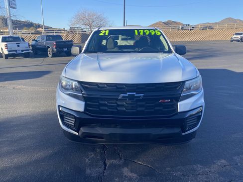 Used 2021 Chevrolet Colorado W/T w/ WT Convenience Package image 6