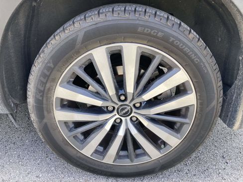 Used 2022 Nissan Pathfinder Platinum w/ Cargo Package FWD image 13