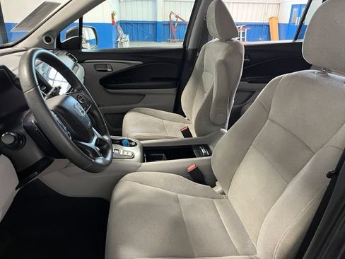 Used 2021 Honda Pilot EX image 21