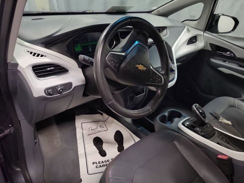 Used 2017 Chevrolet Bolt Premier w/ Driver Confidence II Package image 14
