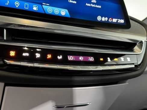 Certified 2024 Cadillac Lyriq Sport RWD image 20