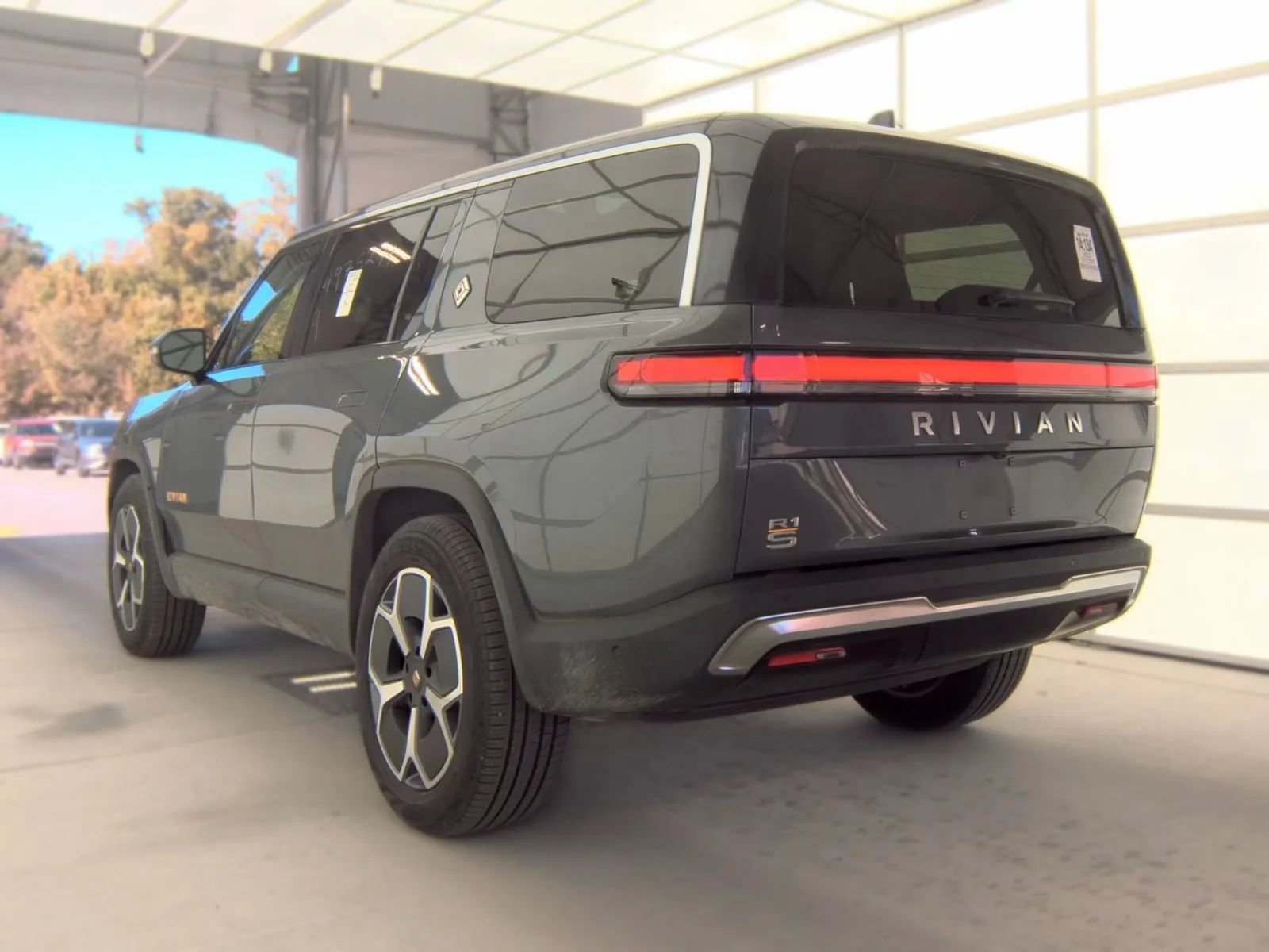Used 2023 Rivian R1S Adventure Quad AWD/4WD image 11
