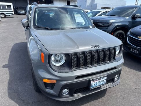 Used 2019 Jeep Renegade Altitude w/ Quick Order Package 22M AWD/4WD image 8