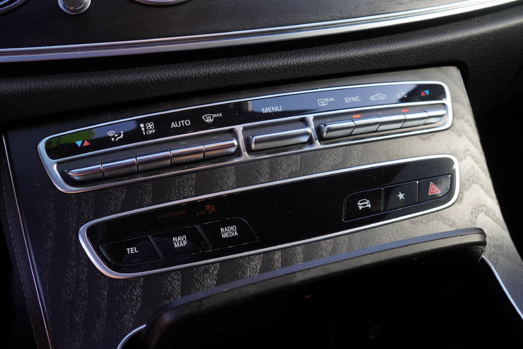 Used 2022 Mercedes-Benz E 350 Sedan image 27