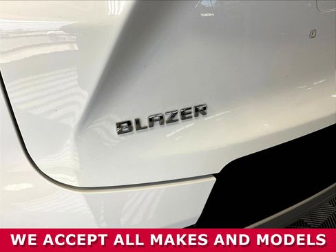Used 2024 Chevrolet Blazer LT w/ Convenience Package FWD image 22