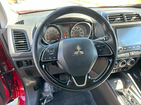 Used 2024 Mitsubishi Outlander Sport SE image 14