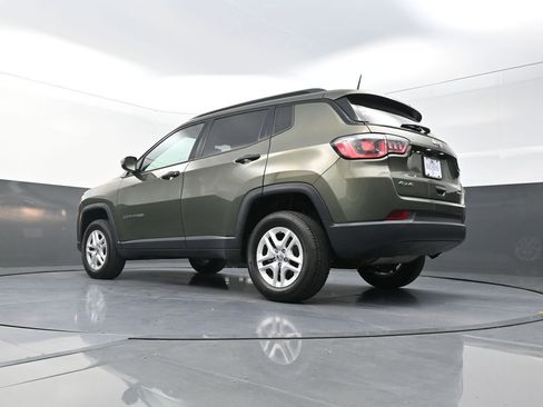 Used 2018 Jeep Compass Sport AWD/4WD image 25