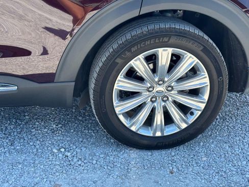 Used 2023 Ford Explorer Limited w/ Limited Technology Package RWD image 12