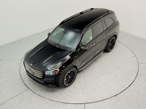 New 2026 Mercedes-Benz GLS 580 4MATIC image 16