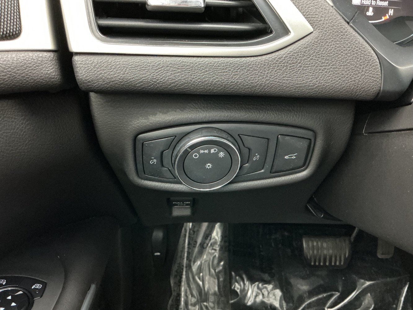 Used 2014 Lincoln MKZ AWD w/ Equipment Group 102A Reserve image 40