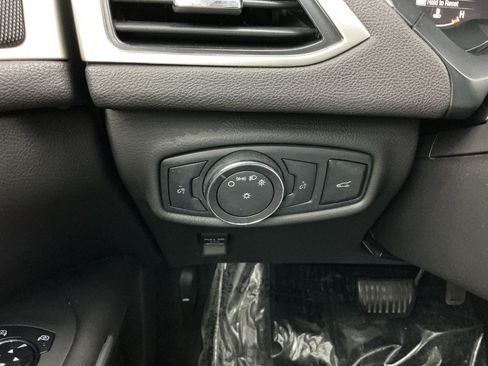 Used 2014 Lincoln MKZ AWD w/ Equipment Group 102A Reserve image 40