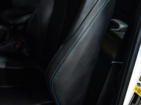 Used 2017 BMW M2 RWD image 22
