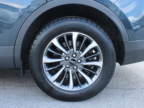 Used 2023 Lincoln Nautilus AWD w/ Premium Package image 35